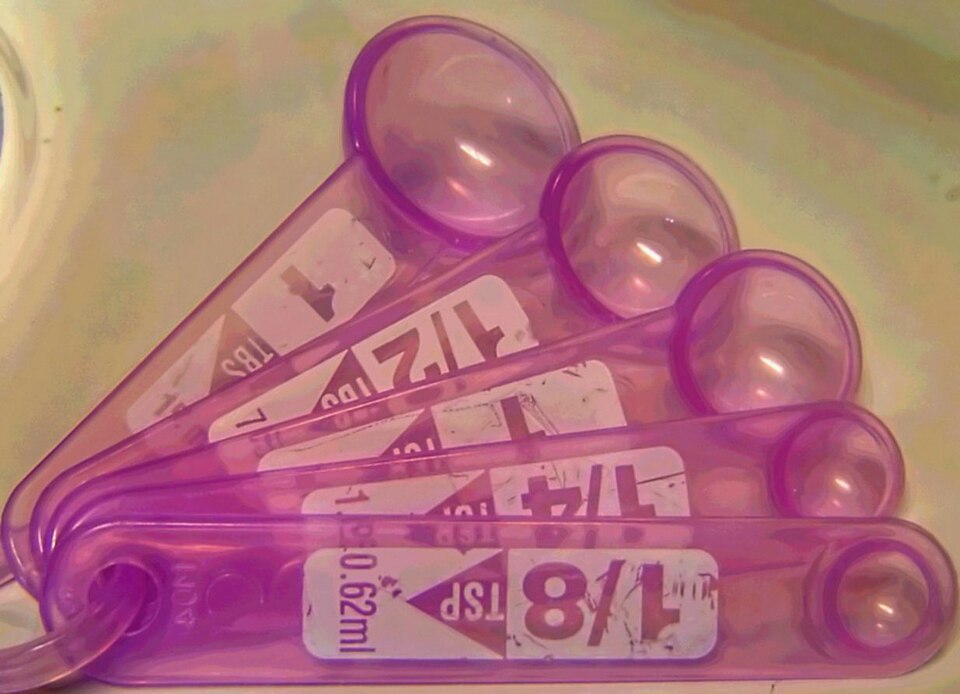 Measuring spoons