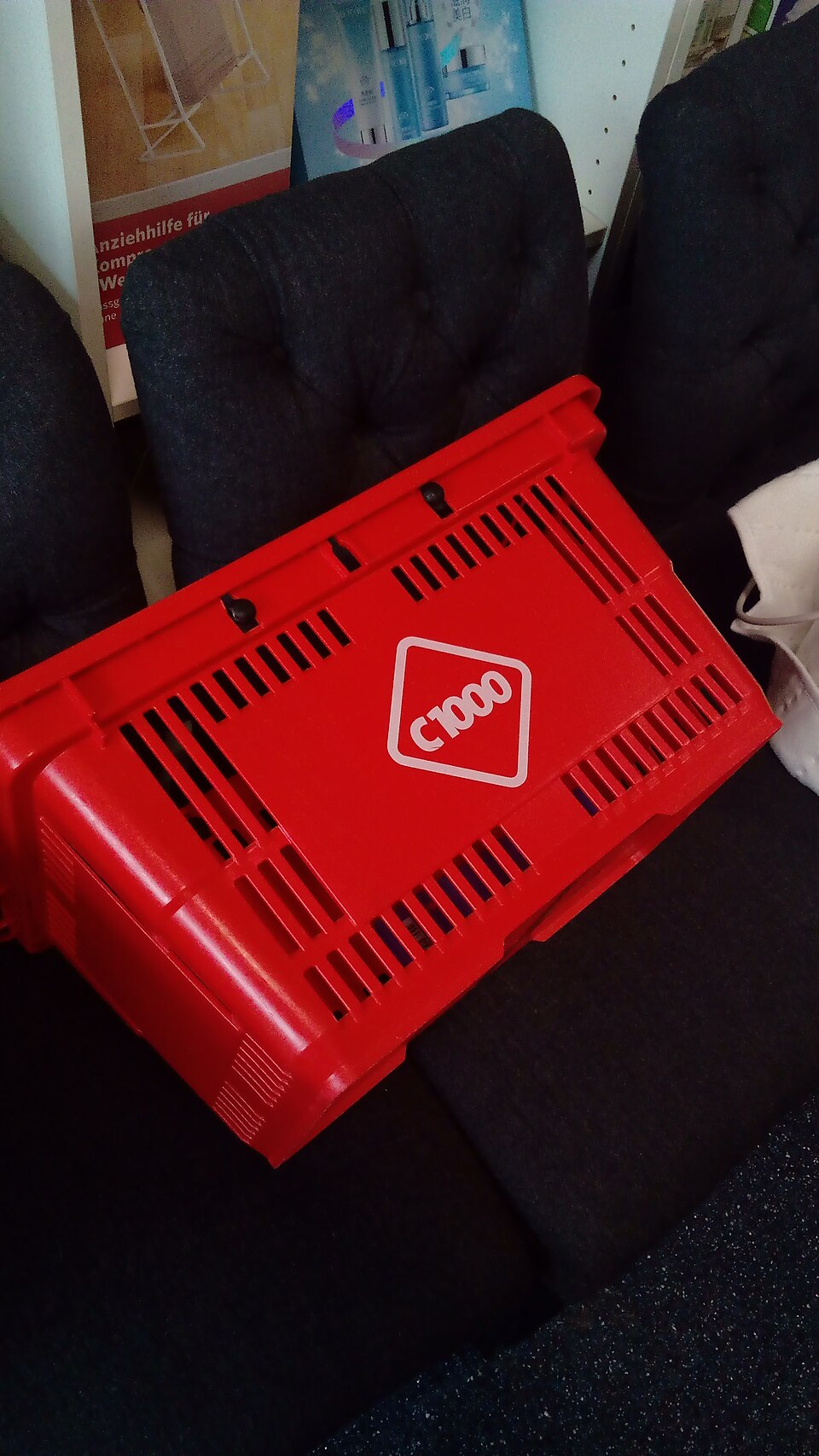 C1000 shopping basket, Blijdorp, Rotterdam (2020) 02