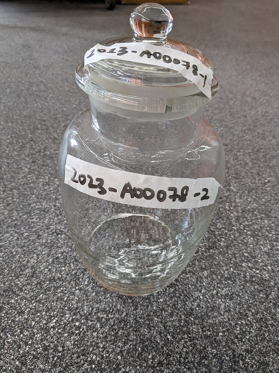 Poh Onn Tong Glass Jar (tall)