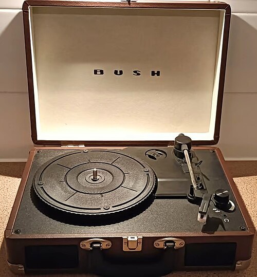 Bush Classic suitcase style turntable