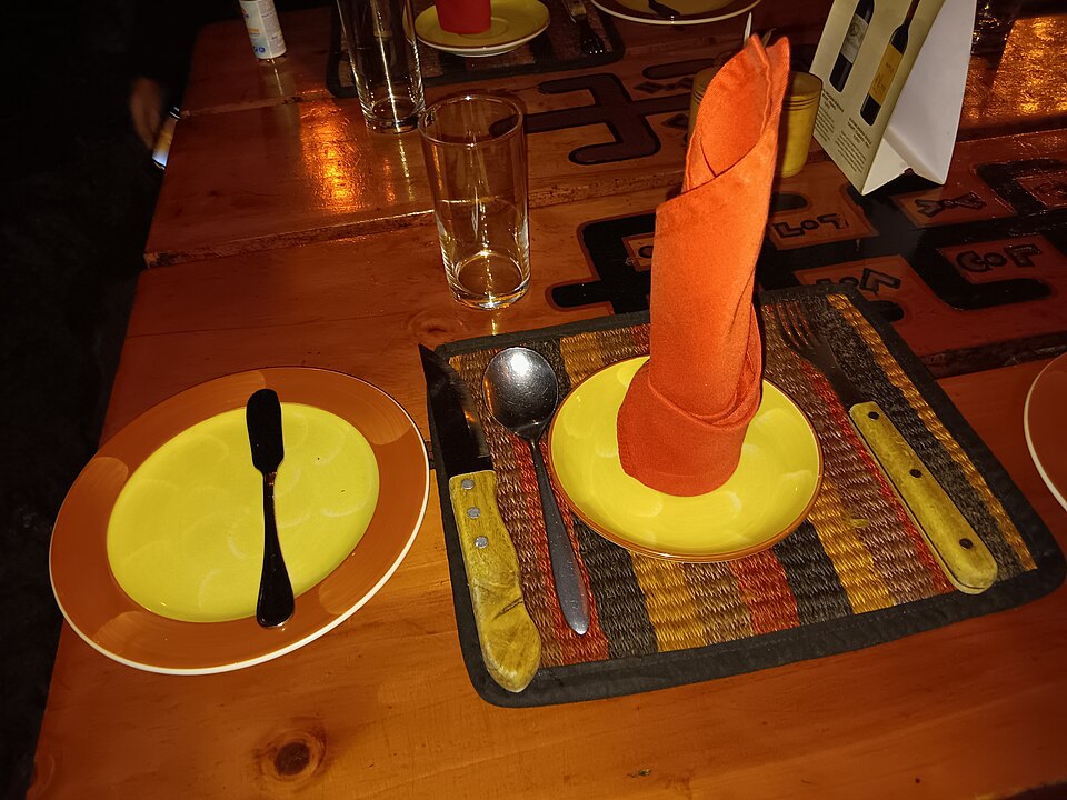 Table setting, Carnivore, 2025 (01)
