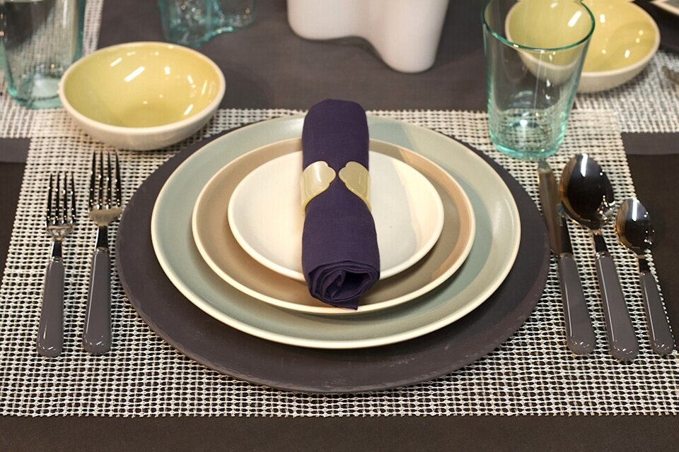 Table setting-01