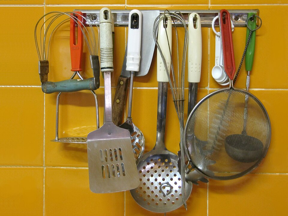 Kitchen utensils-01