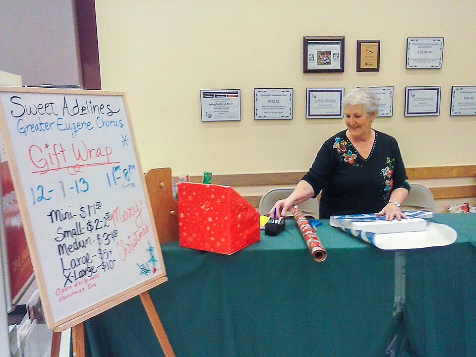 Gift Wrapping Station