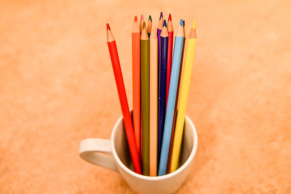 Muliple colored pencils 02